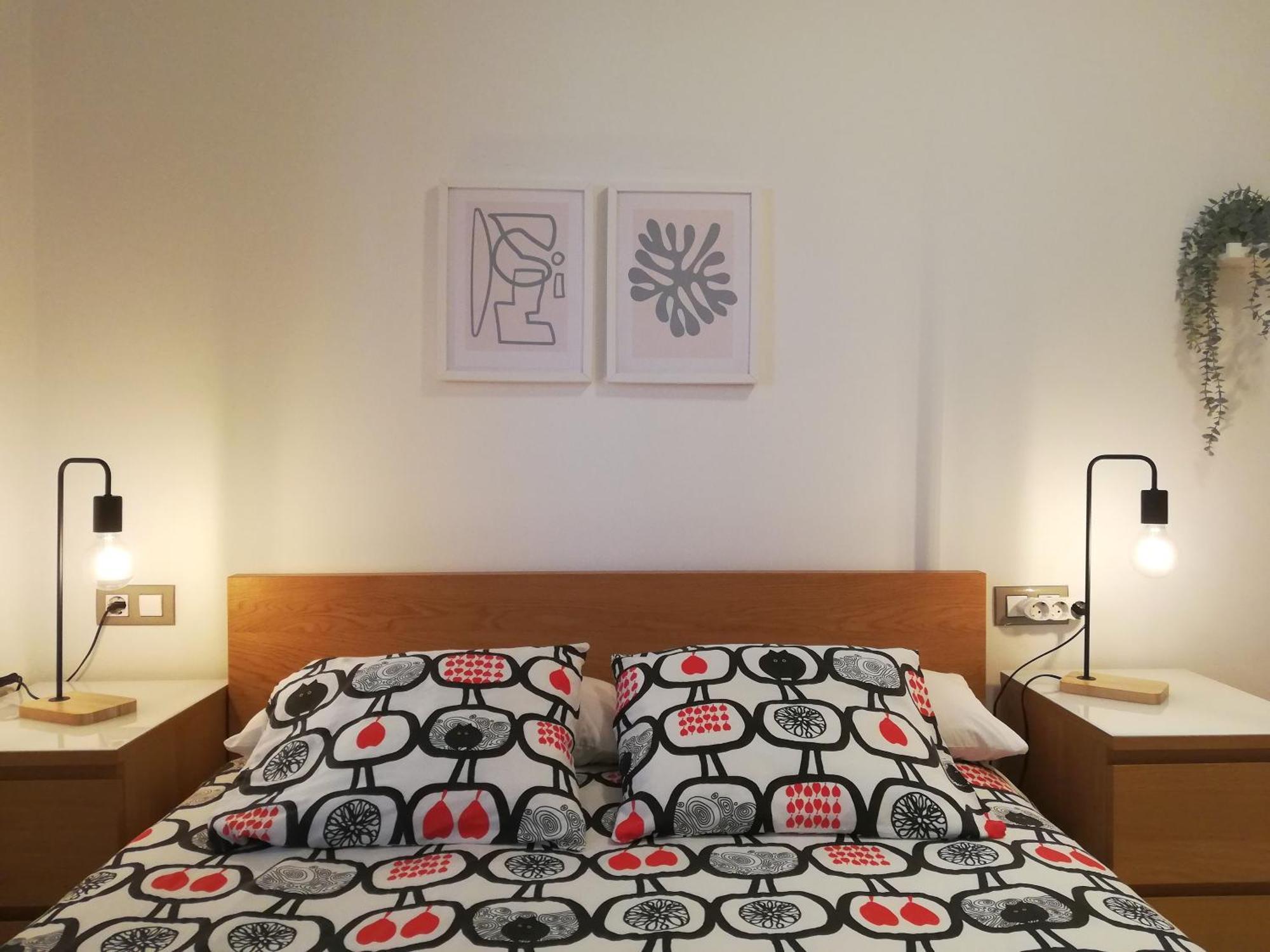 Surf And Art Apartment Parking Gratuito Oviedo Ngoại thất bức ảnh